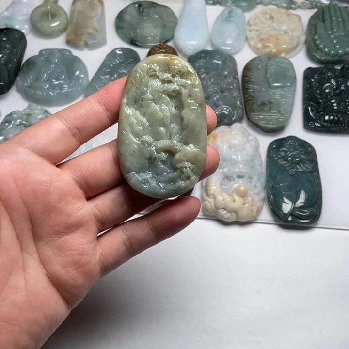 翡翠未镶嵌颈饰山水26