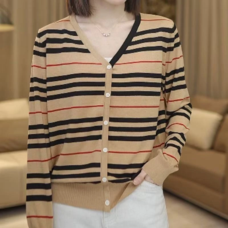 151【黑咖领   真开衫    长袖】高级气质针织女衫