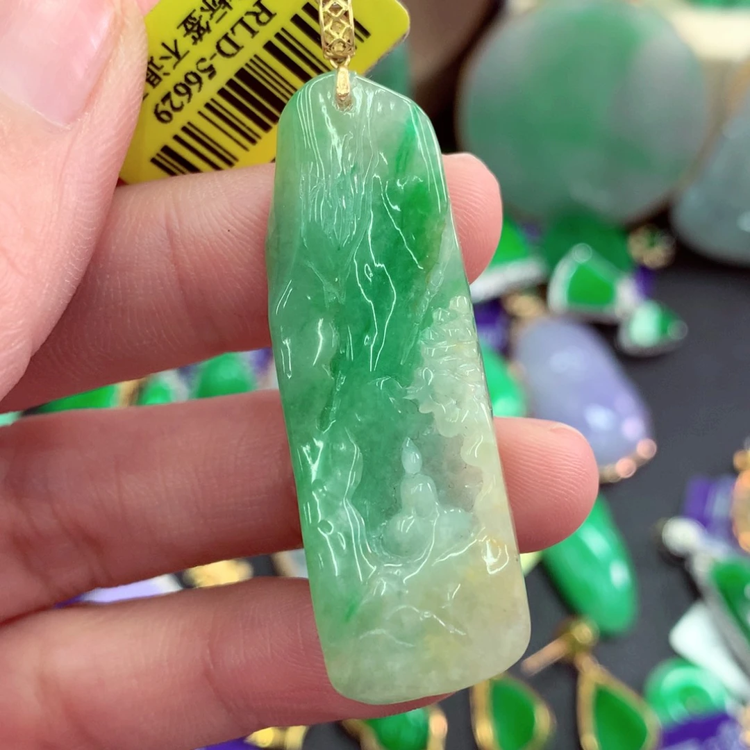 吊坠(不含链)18K金镶嵌翡翠