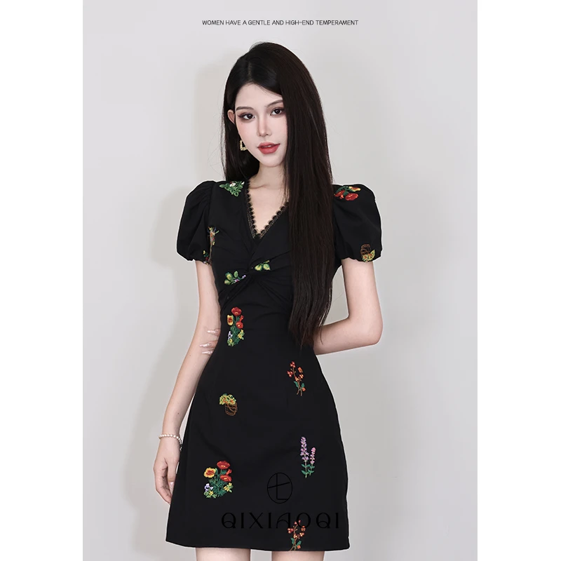 七小七Sicily【黛色裁春】法式植物系黑色复古刺绣短裙连衣裙设计感