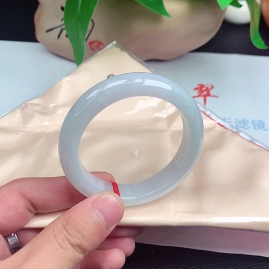 翡翠手镯未镶嵌正圈023