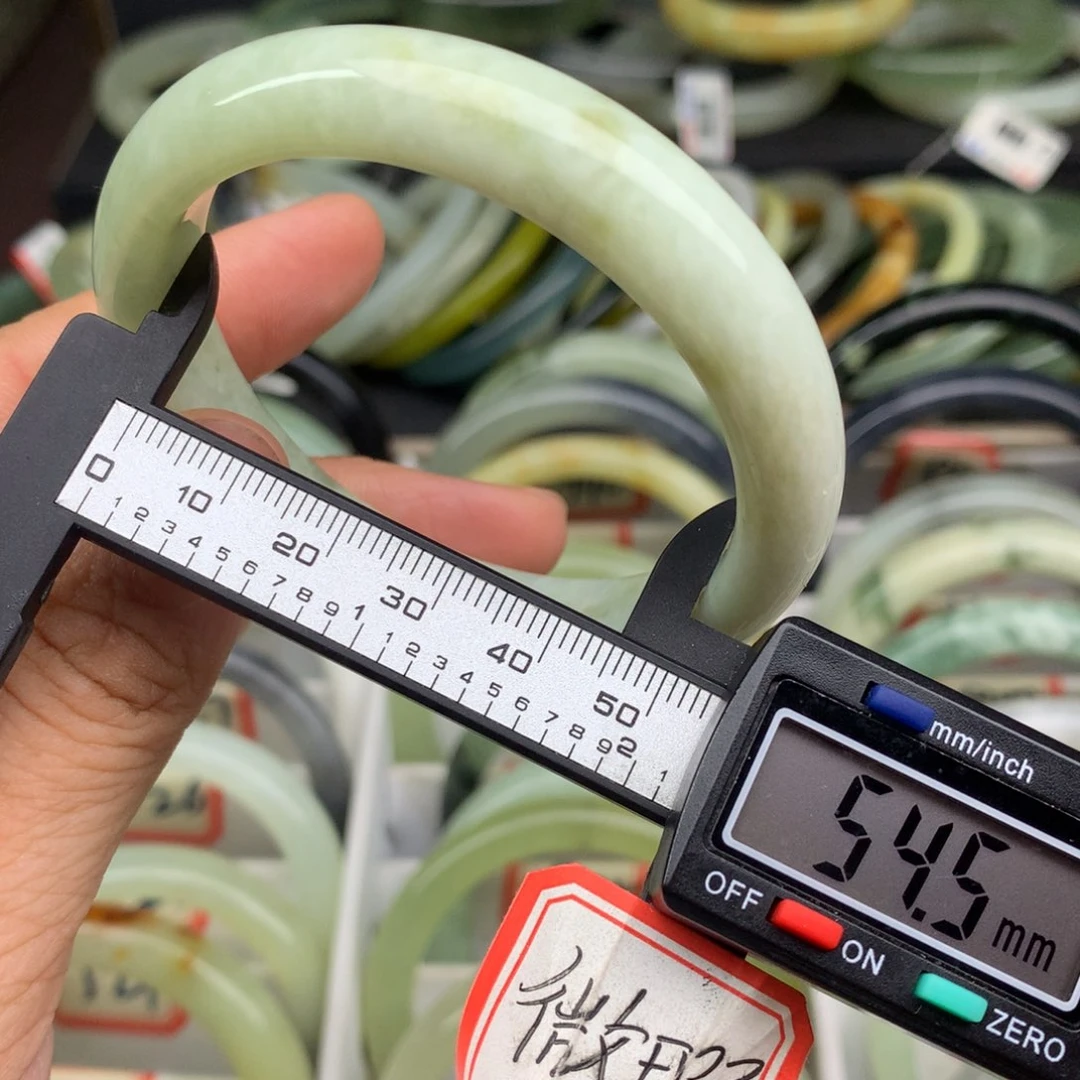 未镶嵌蛇纹石玉手镯960