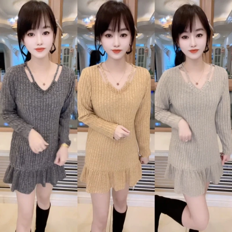 欧货正版2025秋冬新款V领韩版气质高级收腰时尚串珠显瘦连衣裙