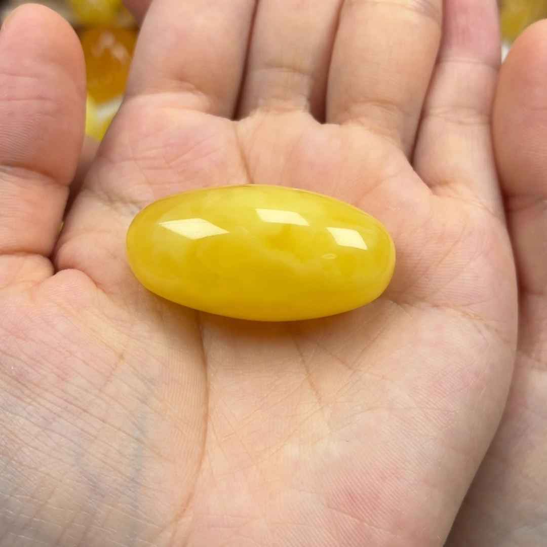 蜜蜡颈饰未镶嵌焦皮浓蜡妖花桶珠
