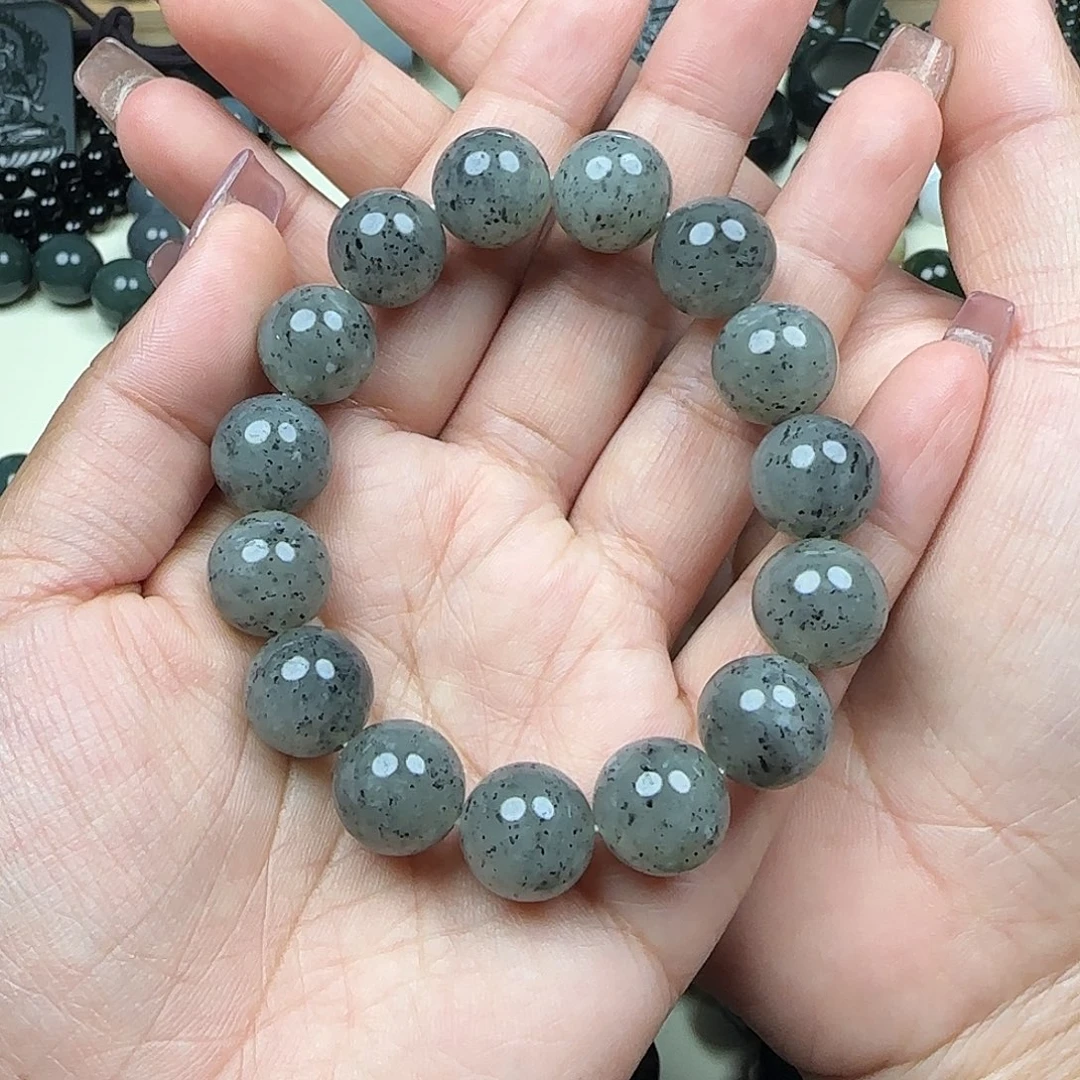 开****和田玉未镶嵌手串