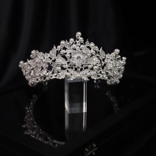 6873奢华新娘皇冠头饰公主气质婚礼造型高级感