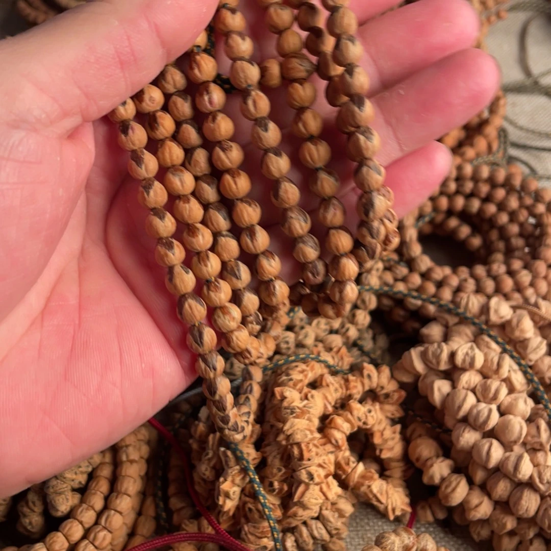 爱***己柏香籽/百香籽吊坠热振柏香籽专拍链接