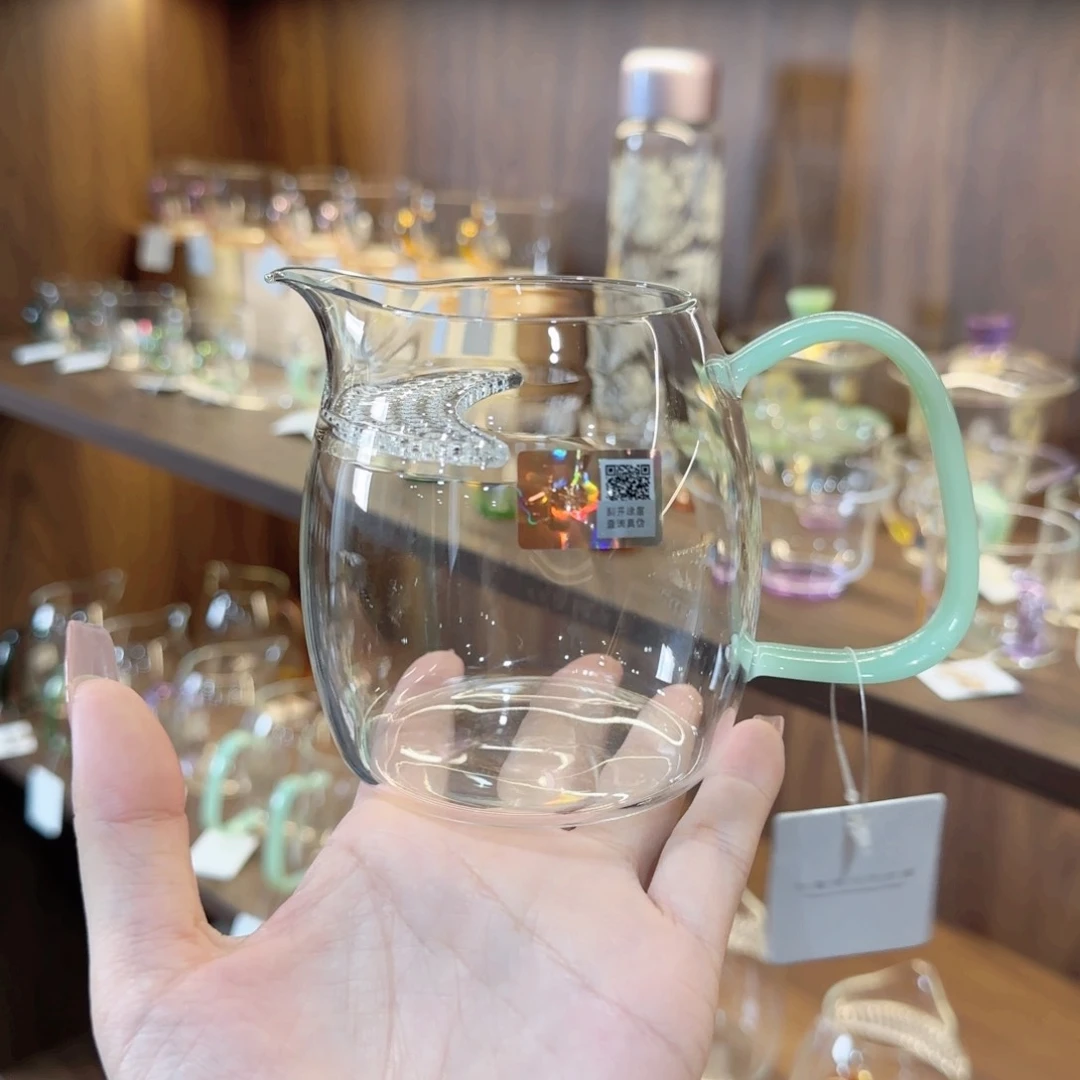 禾器泰然月牙款浅玉色。。。