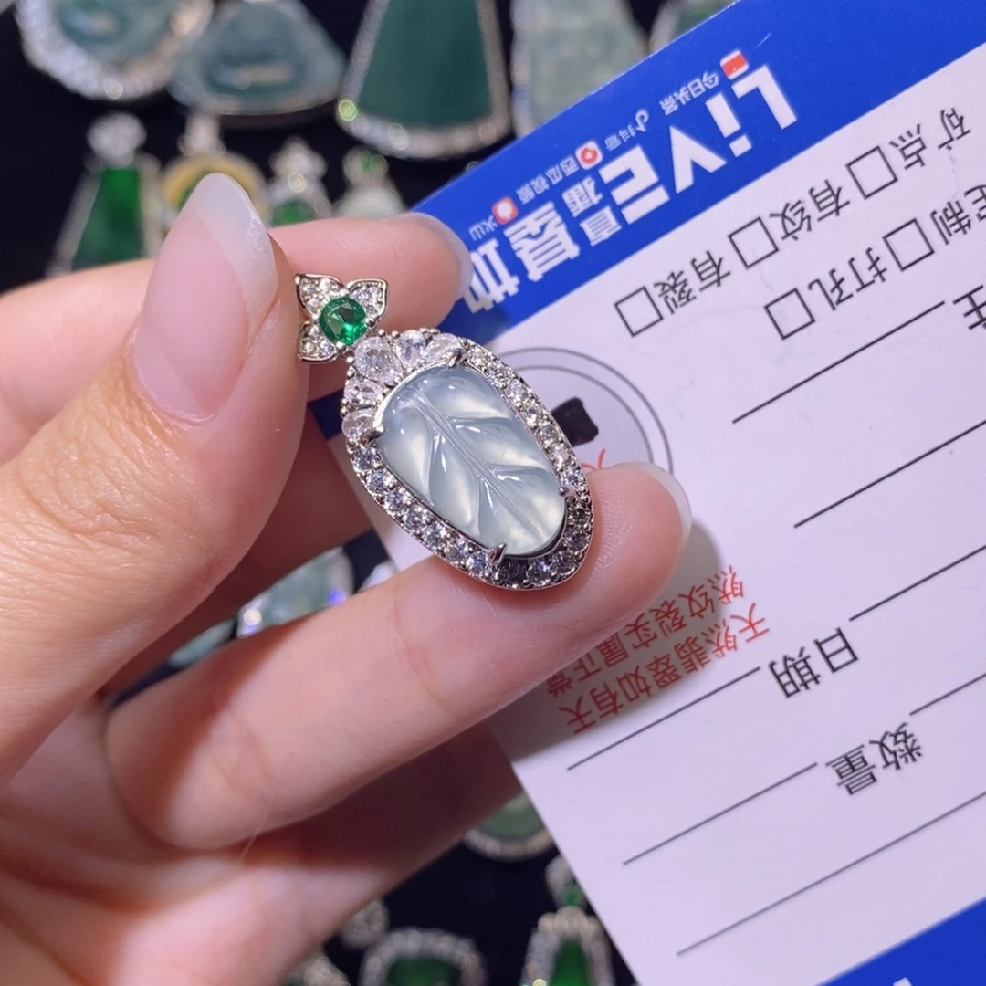 翡翠未镶嵌颈饰天然