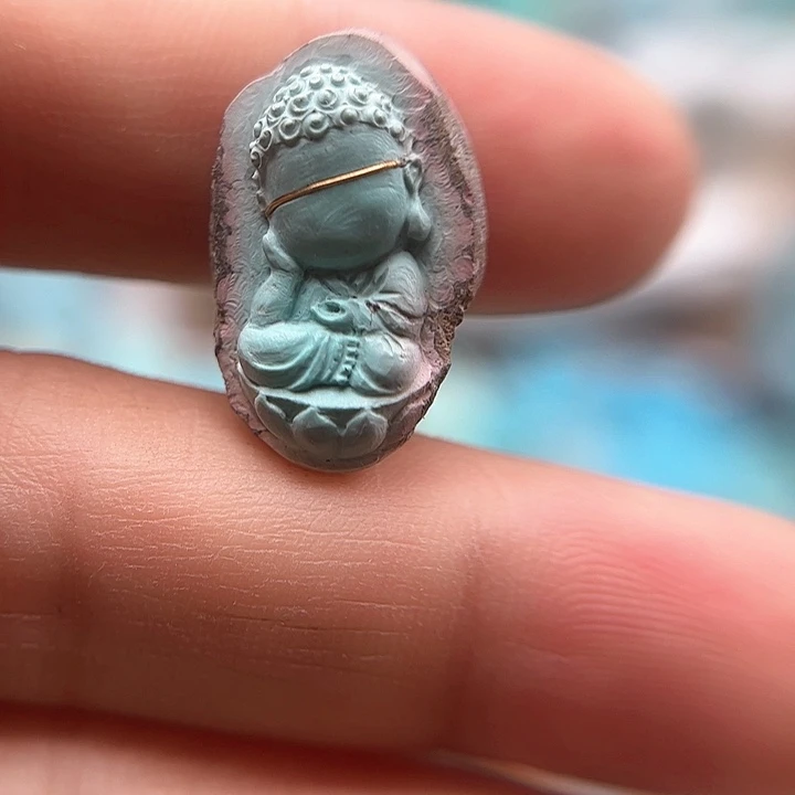 绿松石未镶嵌颈饰