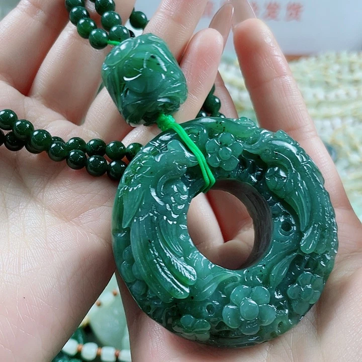 颈饰未镶嵌和田玉