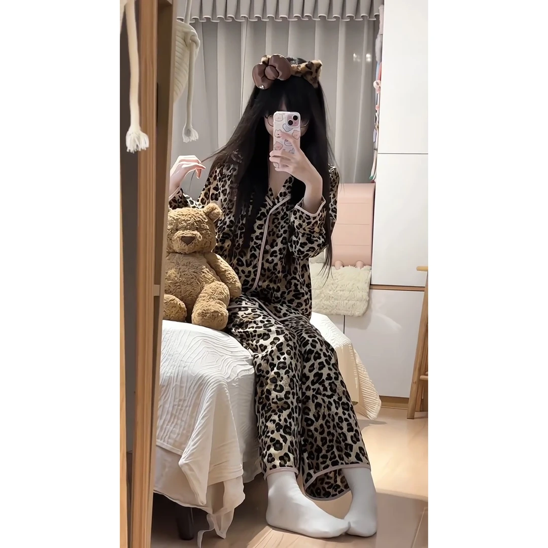复古豹纹德绒保暖睡衣女款爆款秋冬新款大码长袖长裤家居服两件套