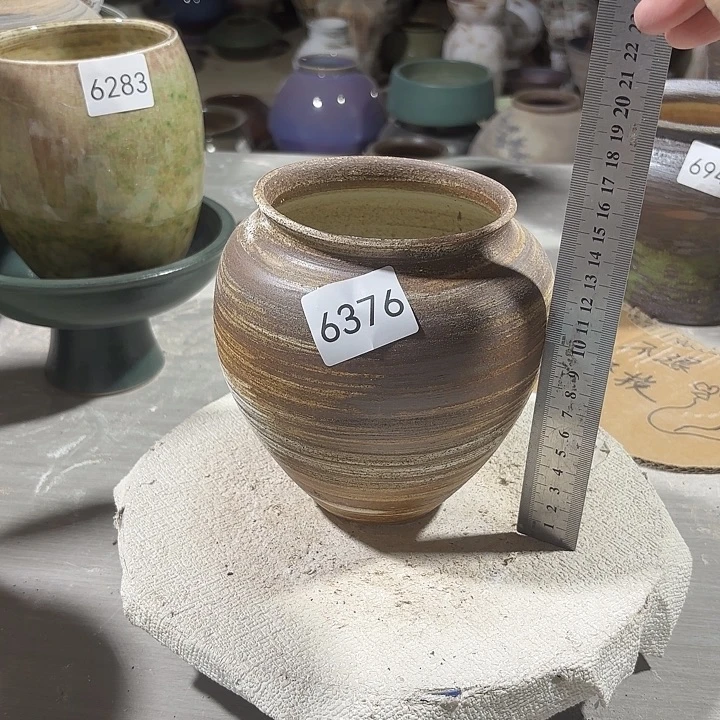 摆件高16，口10，瑕疵处理，6376，有孔
