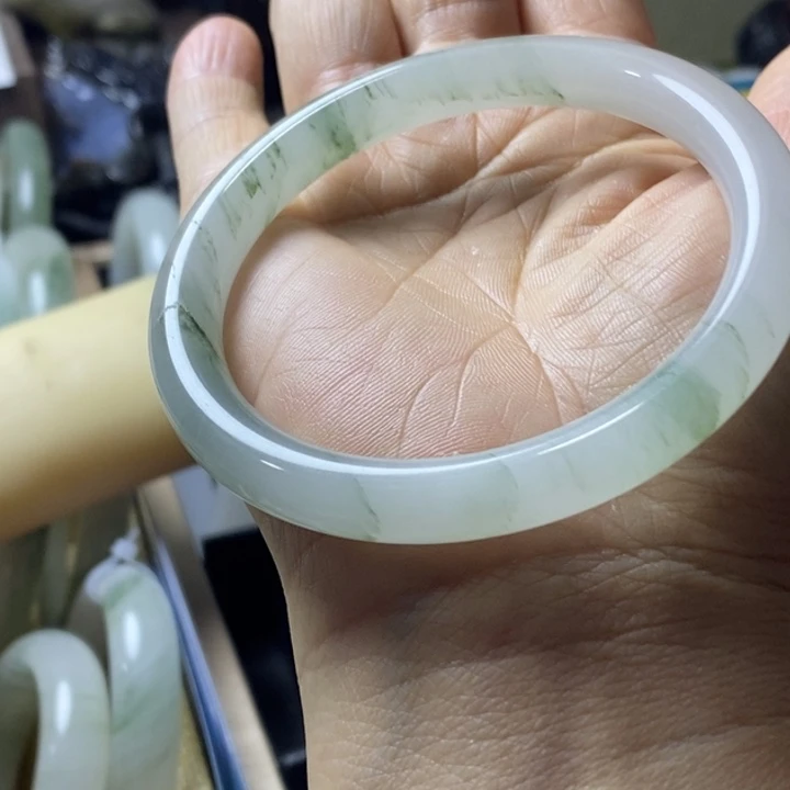 石英质玉（金丝玉）未镶嵌手镯