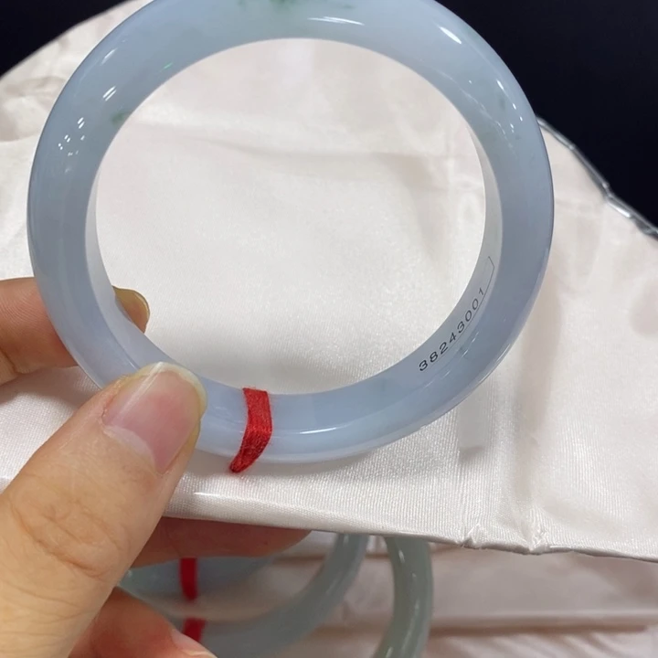 未镶嵌手镯翡翠5556胶润烟紫色