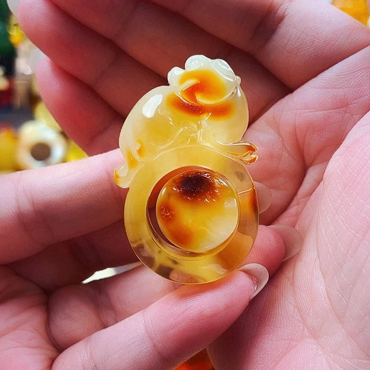 琥珀未镶嵌裸石扳指一套