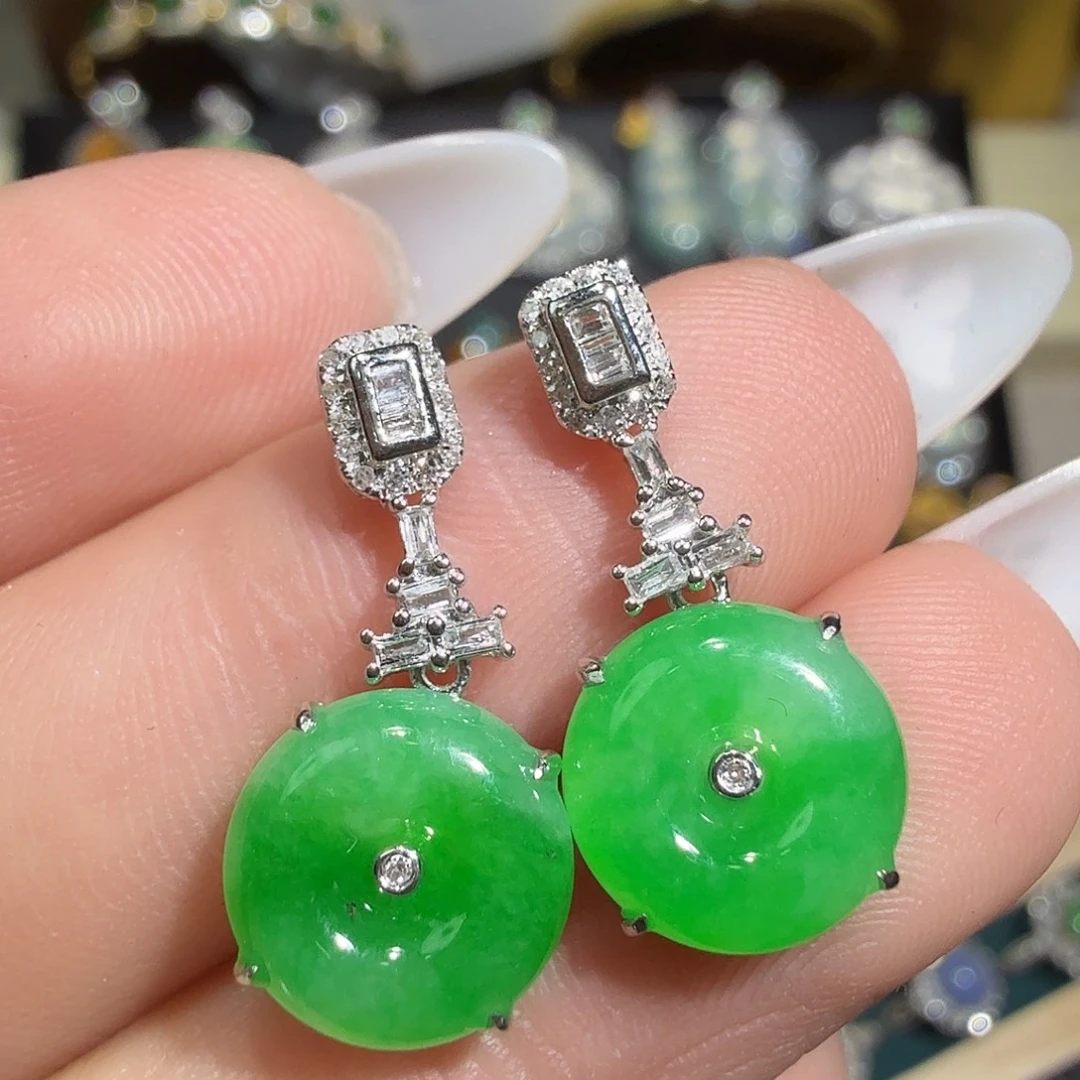 18K金镶嵌翡翠耳饰