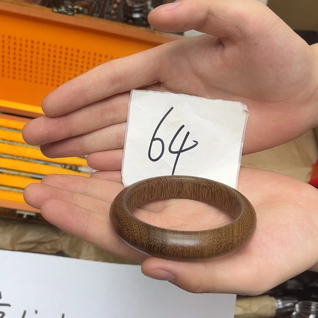 大叶紫檀（黑酸枝木类）