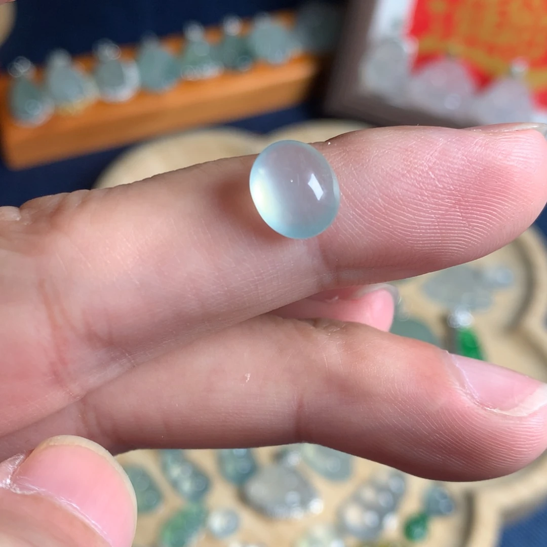 翡翠未镶嵌颈饰蛋面