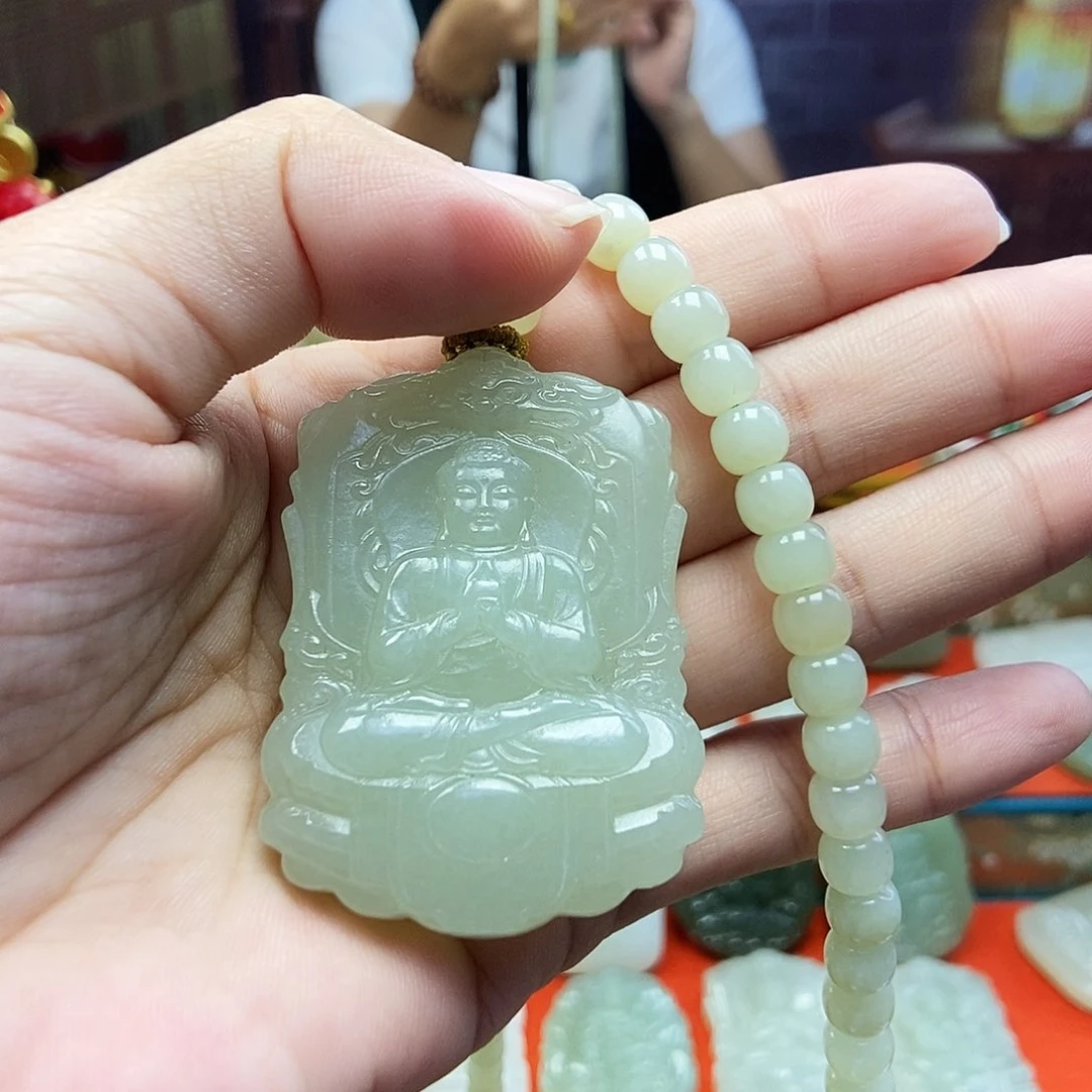 和田玉未镶嵌颈饰拾****鱼