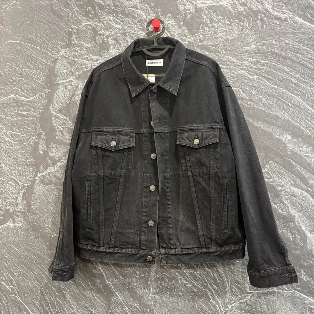 99新 Balenciaga/巴黎世家 水钻牛仔外套 尺码：36衣长68  10558