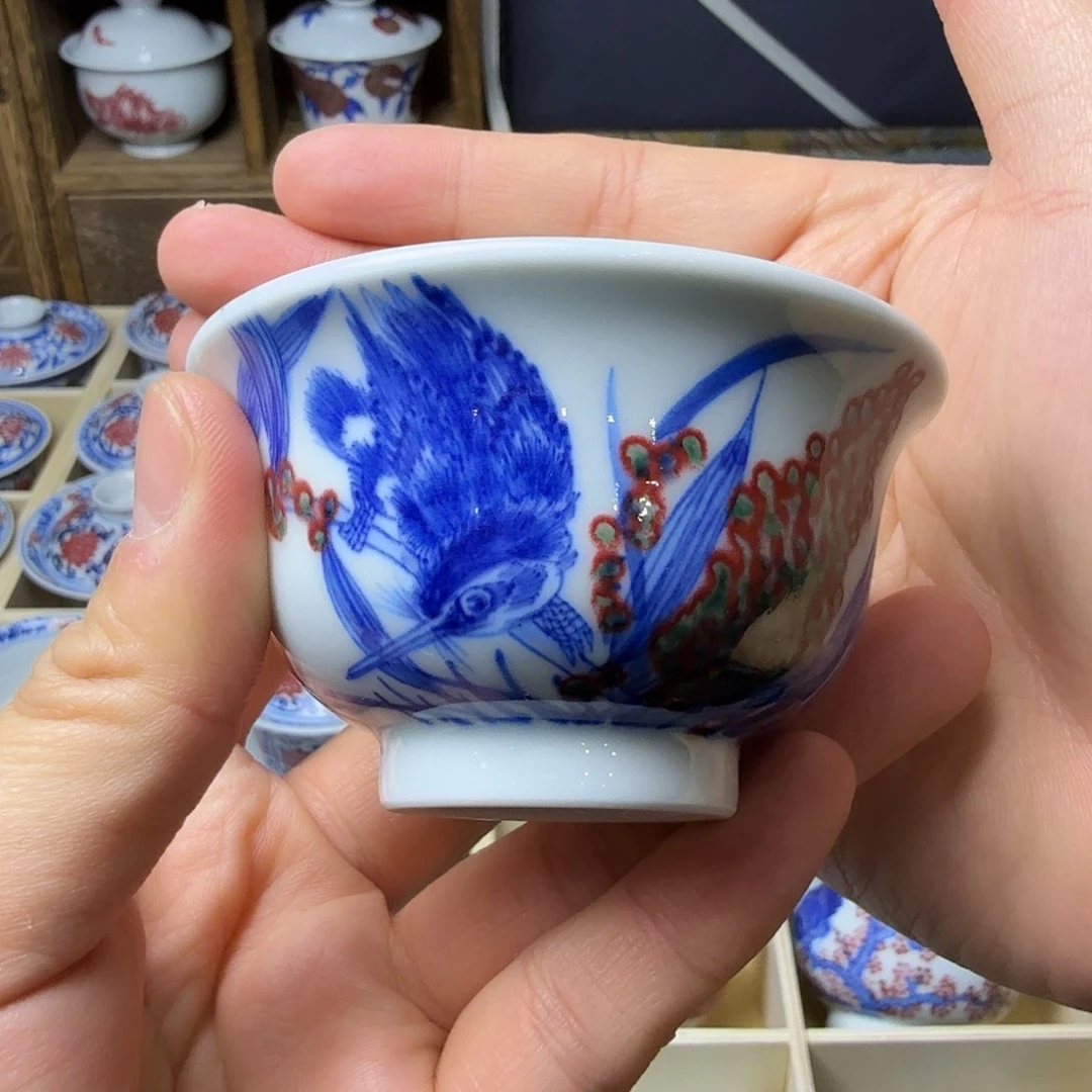 青花釉里红丹翠中压手杯