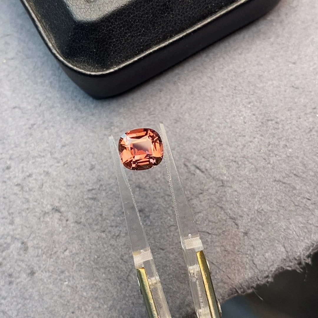 未镶嵌碧玺珠宝半成品2.12ct 阿富汗