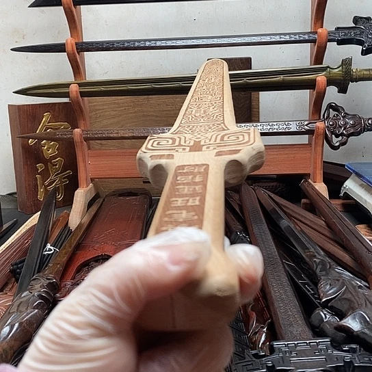 一米长桃木木木有剑