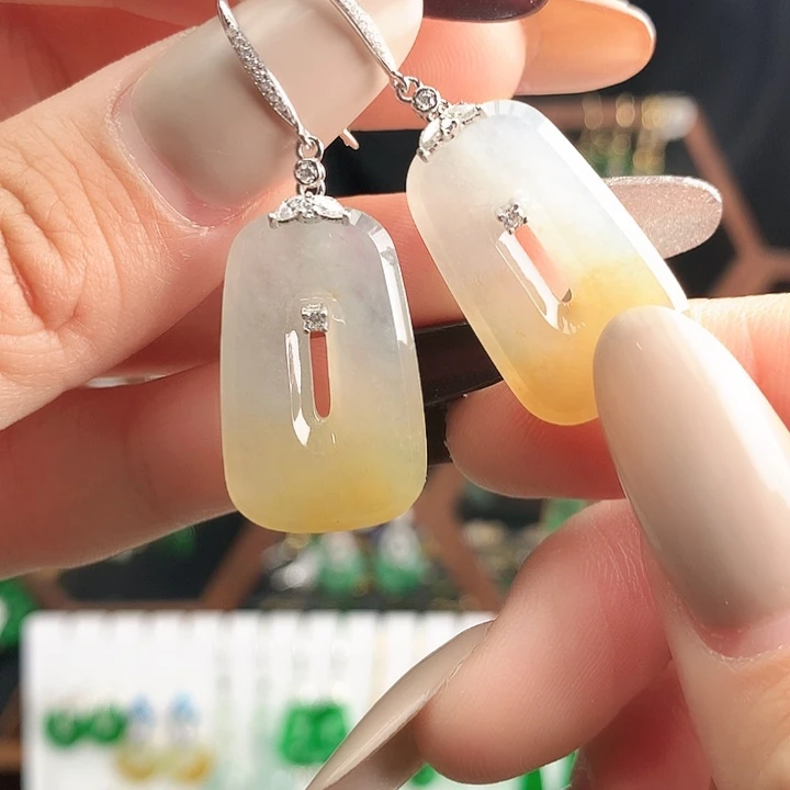 翡翠18K金镶嵌耳饰耳饰