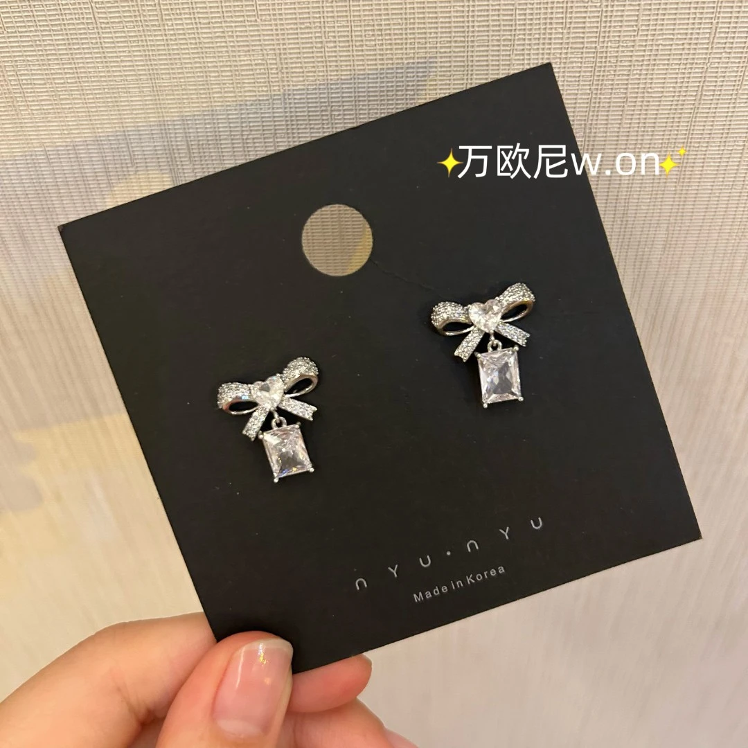 925银合成锆石耳饰 CHANGE x 晚宴耳饰 精致ins轻奢 弧E474