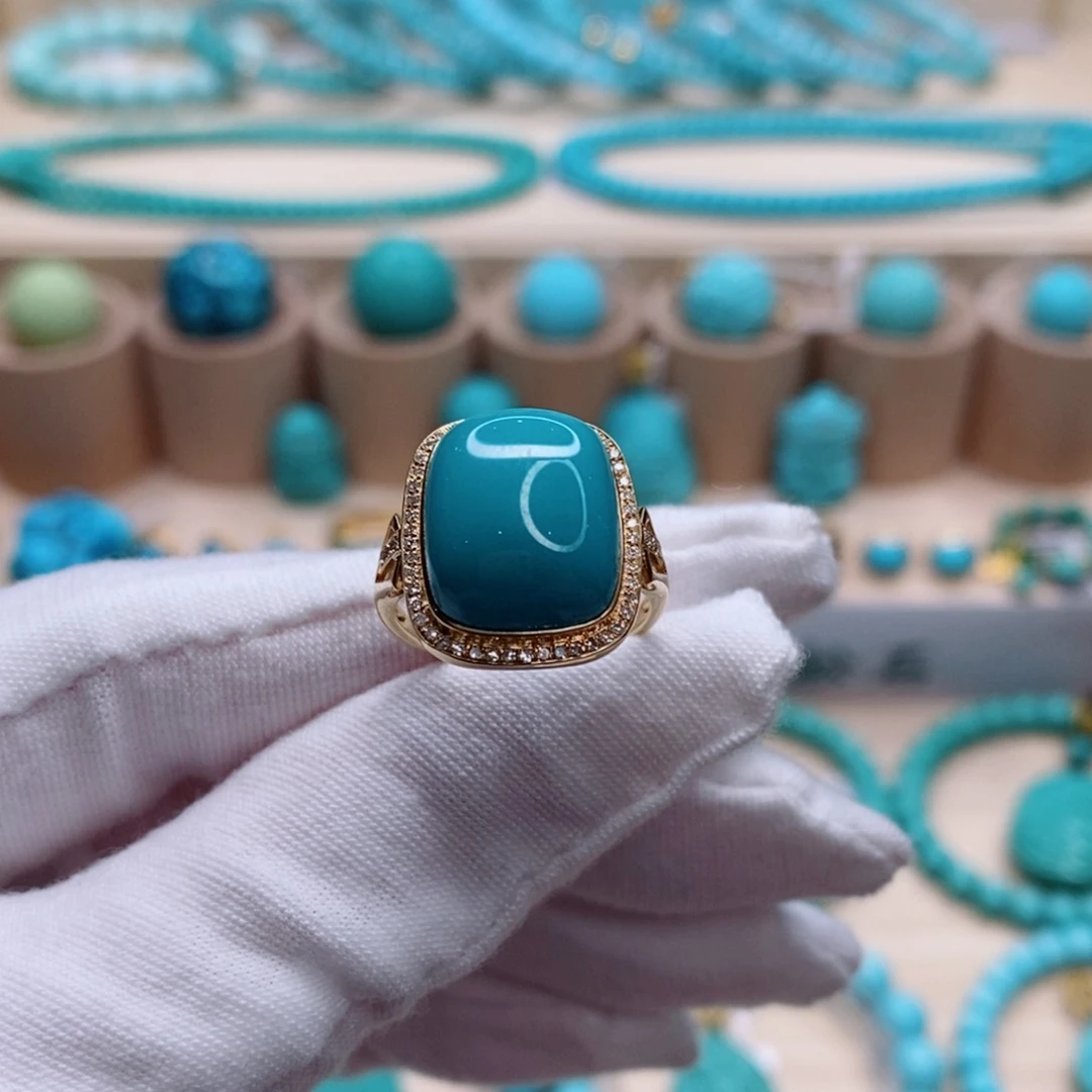 绿松石珠宝奇石18K金镶嵌