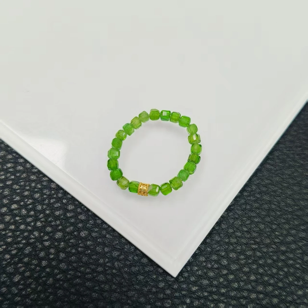 「戴琴珠宝」DQ190-18K金3mm左右透辉石切面戒圈（多样性发其一）