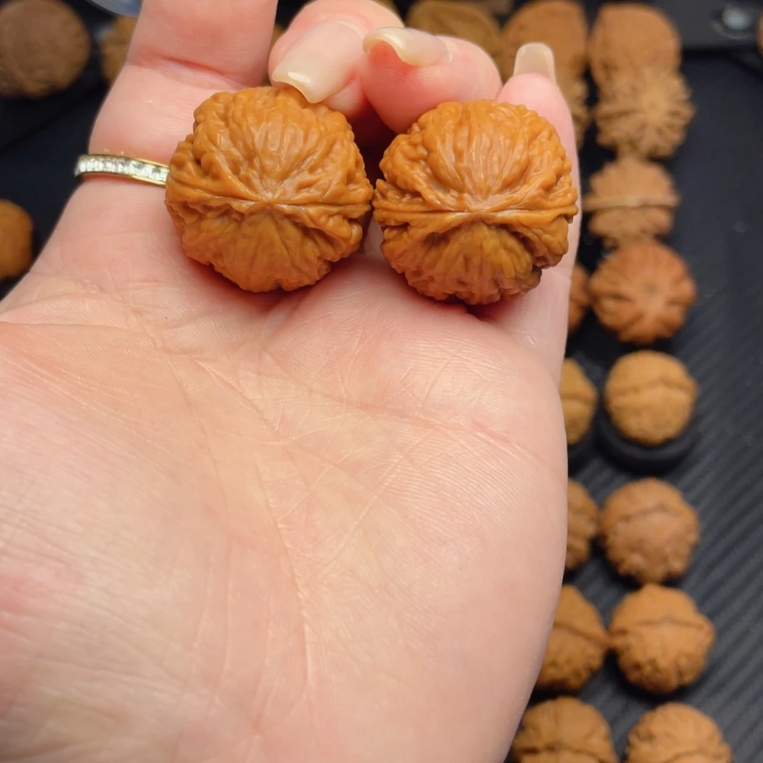 文玩核桃把件小石墩