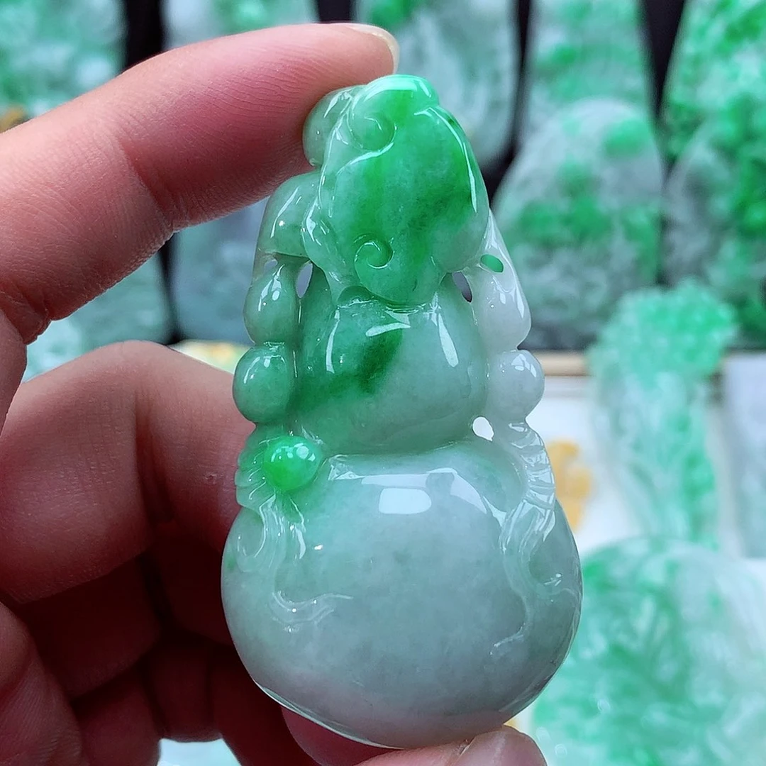 翡翠未镶嵌颈饰翡翠吊坠