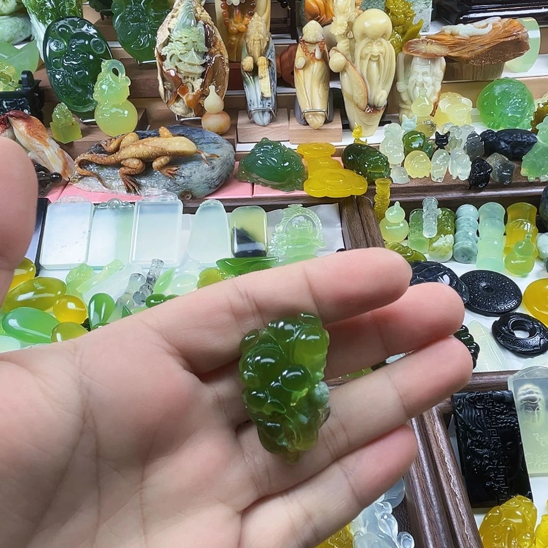 岫玉未镶嵌吊坠(不含链)