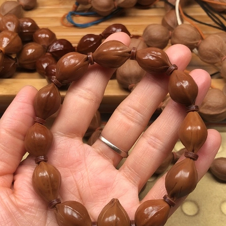 手串橄榄核梅林铁核13 X19三面佛