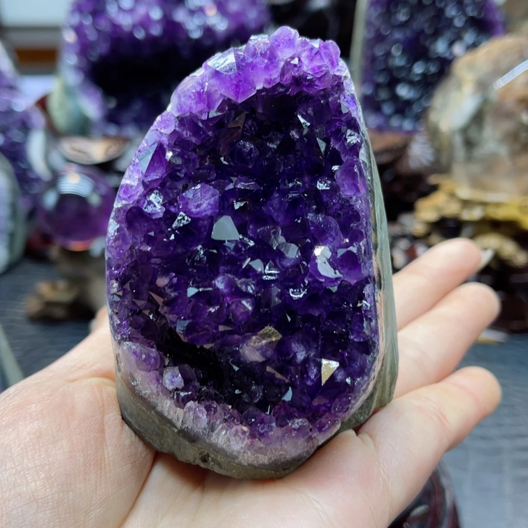 紫晶大型摆件（非配饰）未镶嵌