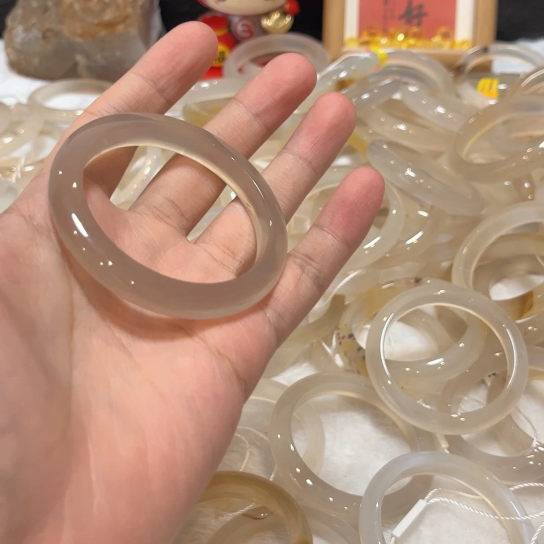 手镯玛瑙/玉髓合金奶**?201