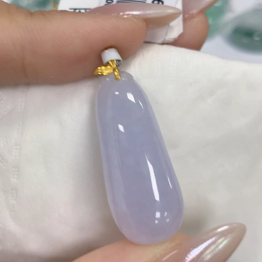 颈饰18K金镶嵌翡翠