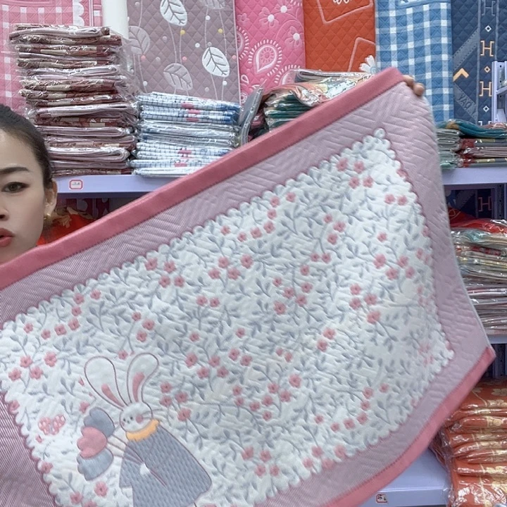 棉粉色小花兔纯棉