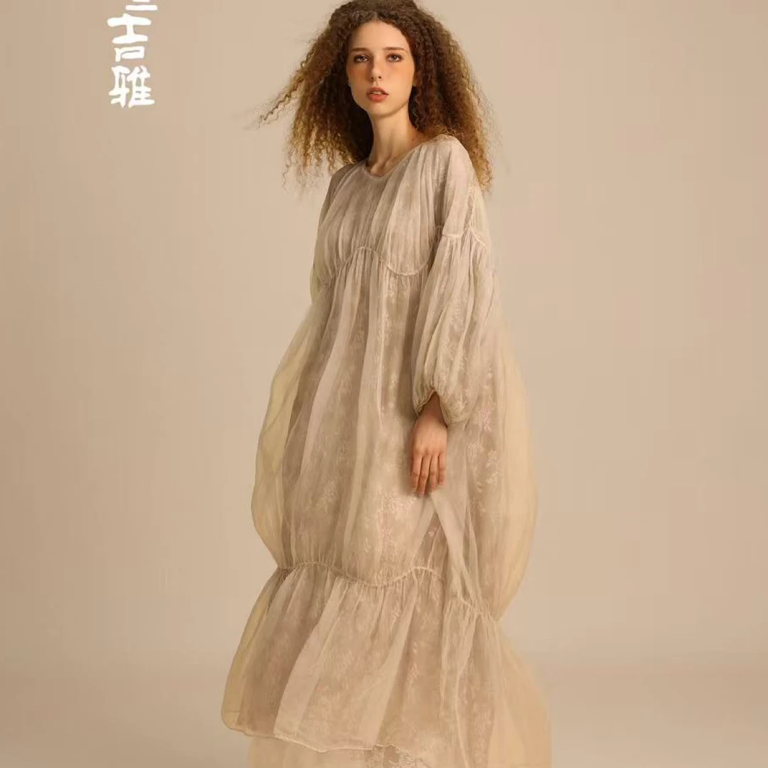乌兰吉雅原创设计  云间长裙