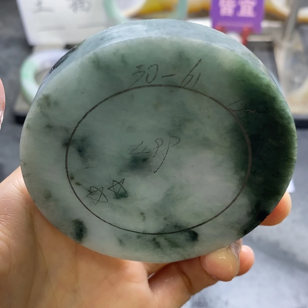 定制翡翠未镶嵌翡翠手镯