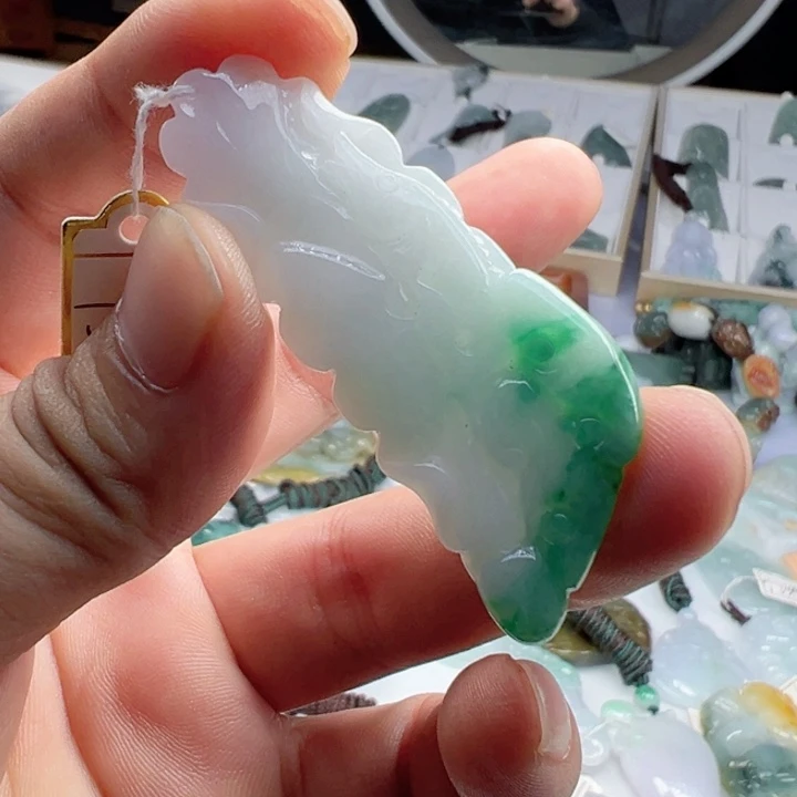 颈饰未镶嵌翡翠缅甸翡翠吊坠