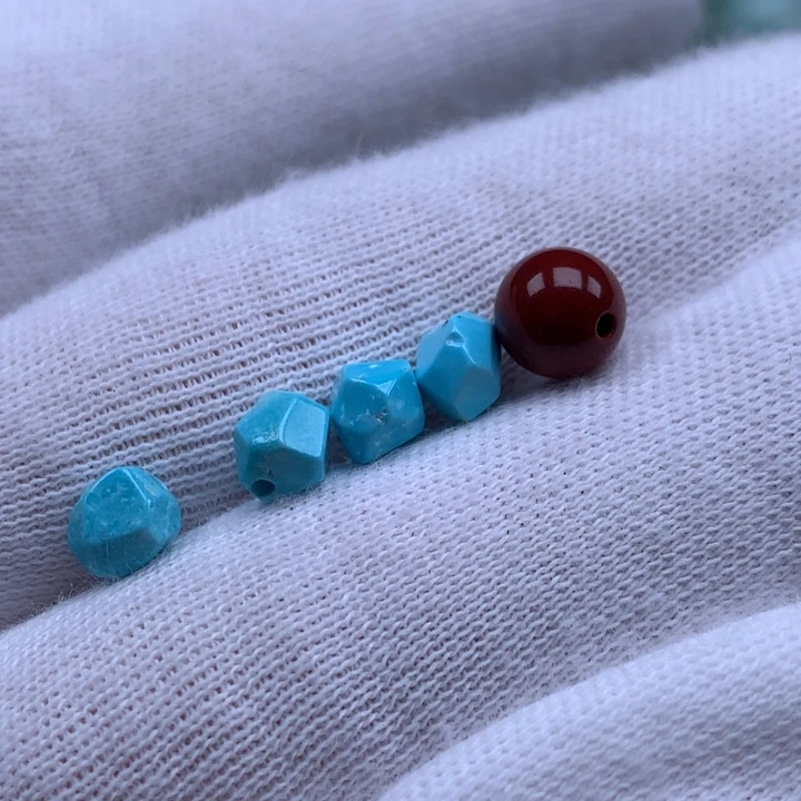 南红玛瑙未镶嵌珠宝奇石