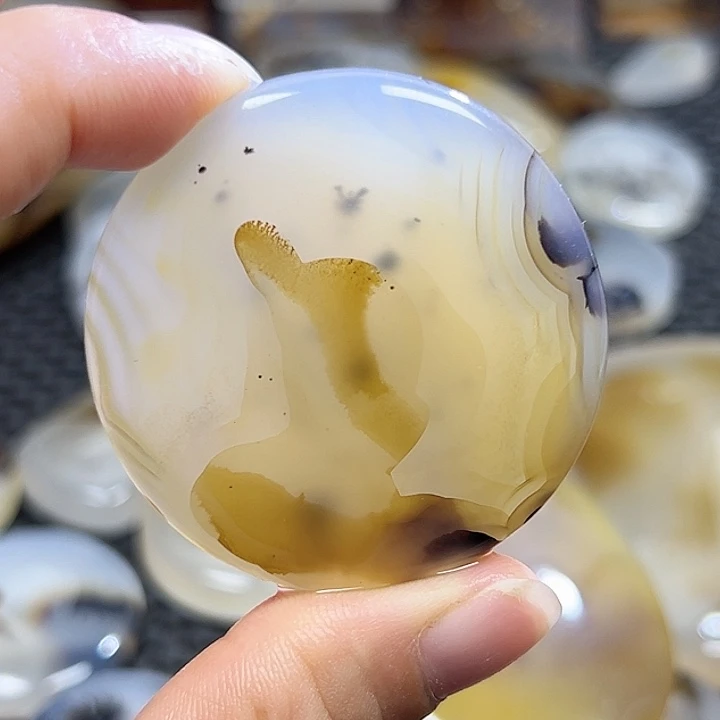 玛瑙/玉髓未镶嵌珠宝半成品