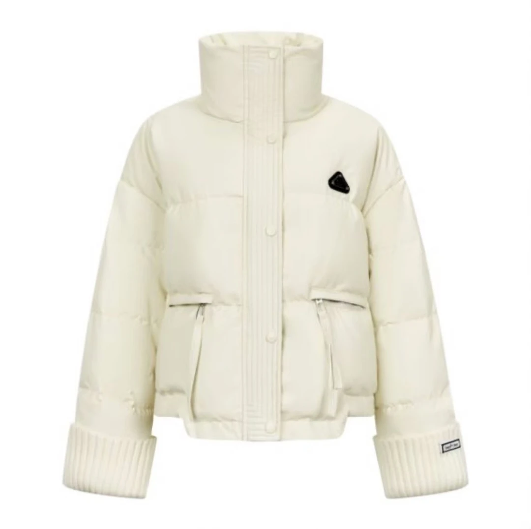 新款三角标软PU皮版时尚百搭羽绒服