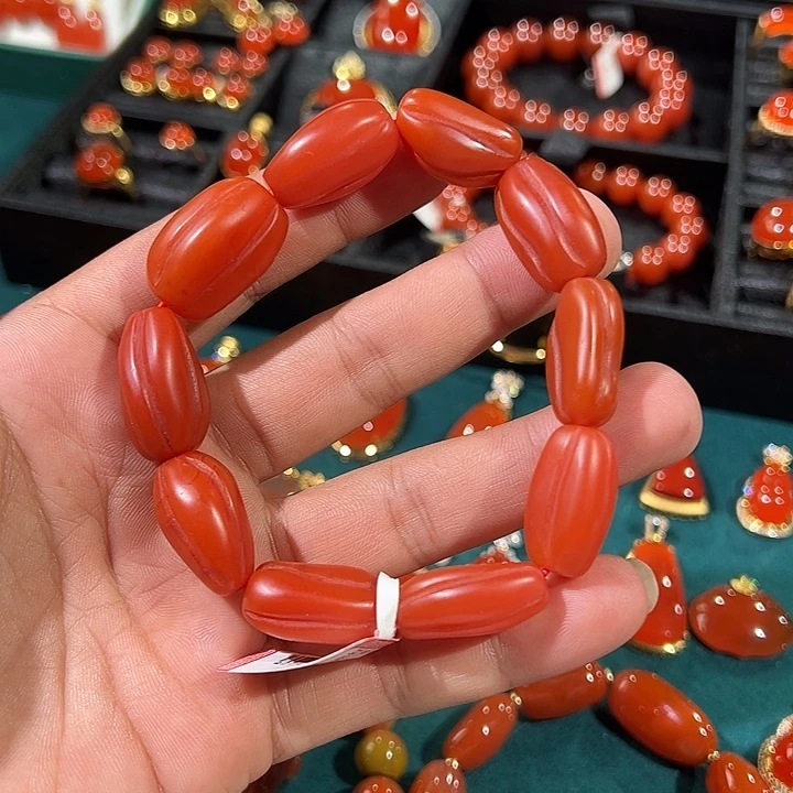 南红玛瑙未镶嵌手链