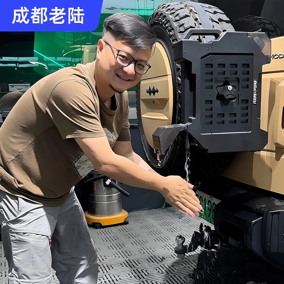 方程豹豹5烈马bj40卫士牧马人后备胎外挂水桶油桶水箱松弛感