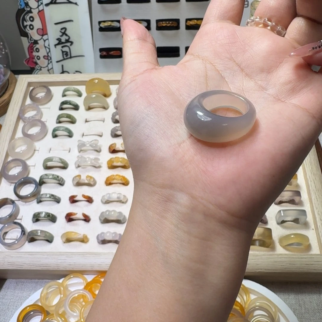 未镶嵌戒指玛瑙/玉髓825港17-18福利不退换