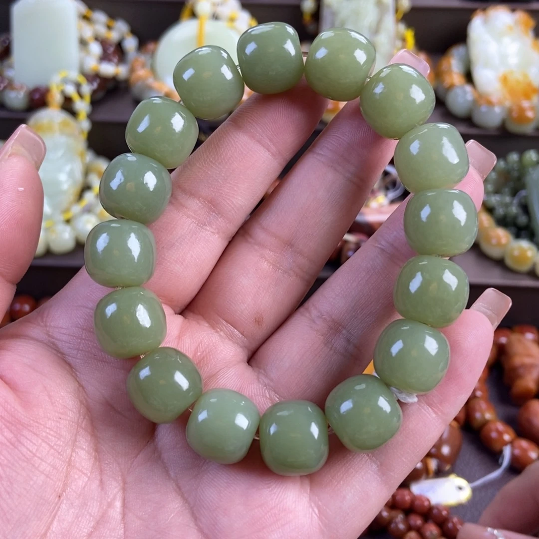 透闪石质玉未镶嵌手串